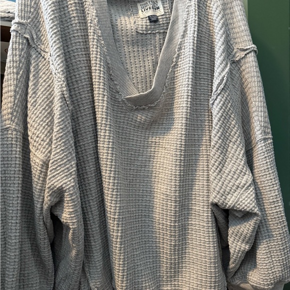 American Eagle Outfitters Tops - American Eagle Outfitters Light Gray V-Neck Off The Shoulder Top